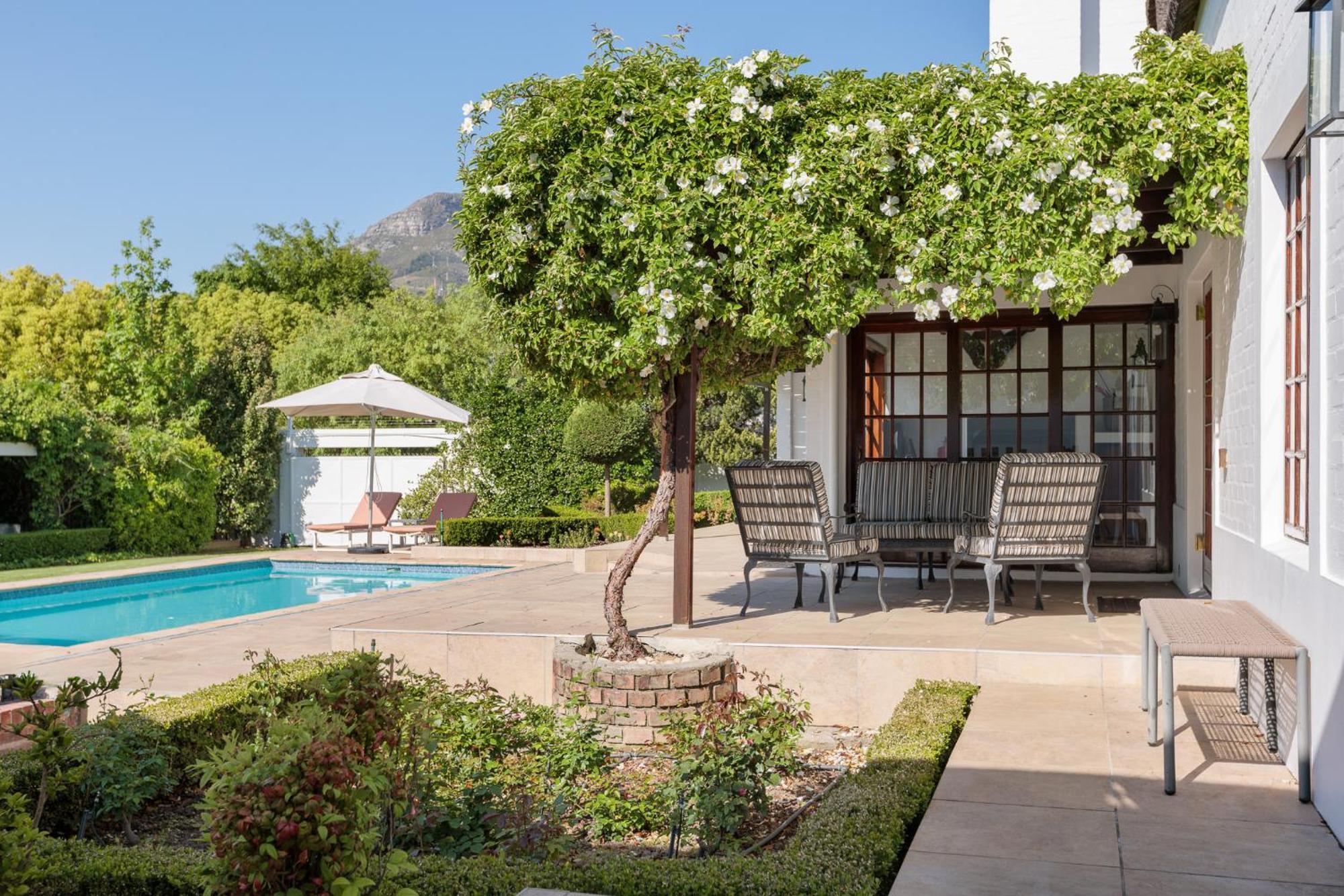 Die Rietdak - Reetdachhaus Mit Vier Schlafzimmern Ciudad del Cabo Exterior foto