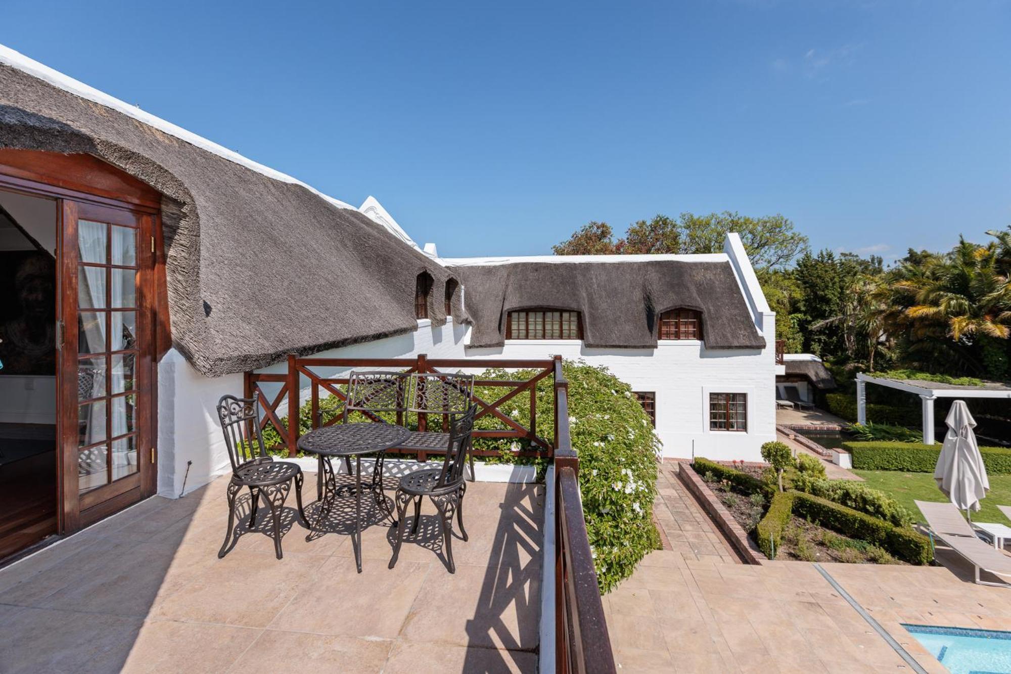 Die Rietdak - Reetdachhaus Mit Vier Schlafzimmern Ciudad del Cabo Exterior foto